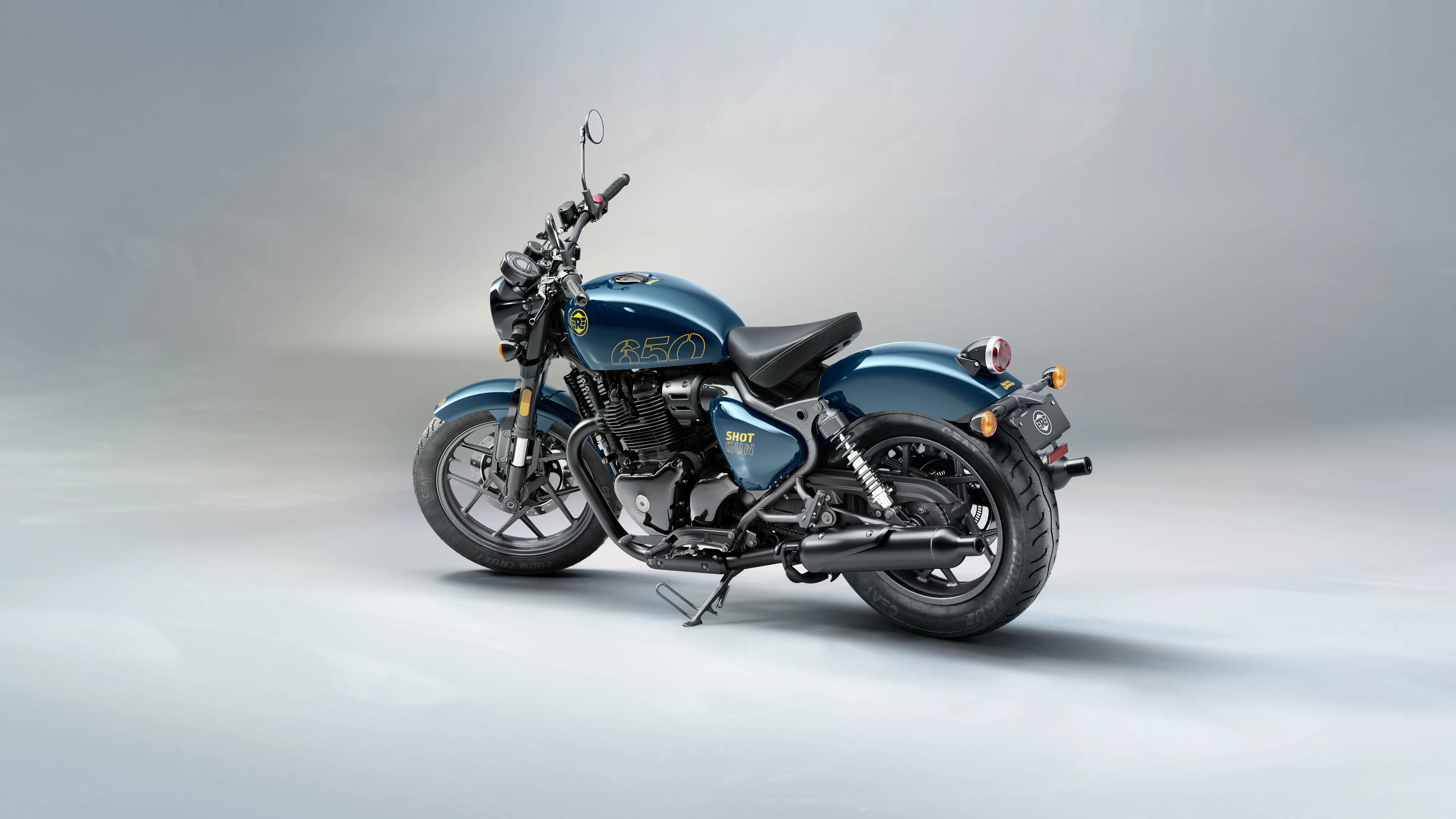 Мотоцикл Royal Enfield Shotgun 650 Plasma Blue от мотосалона Мото-Тайм
