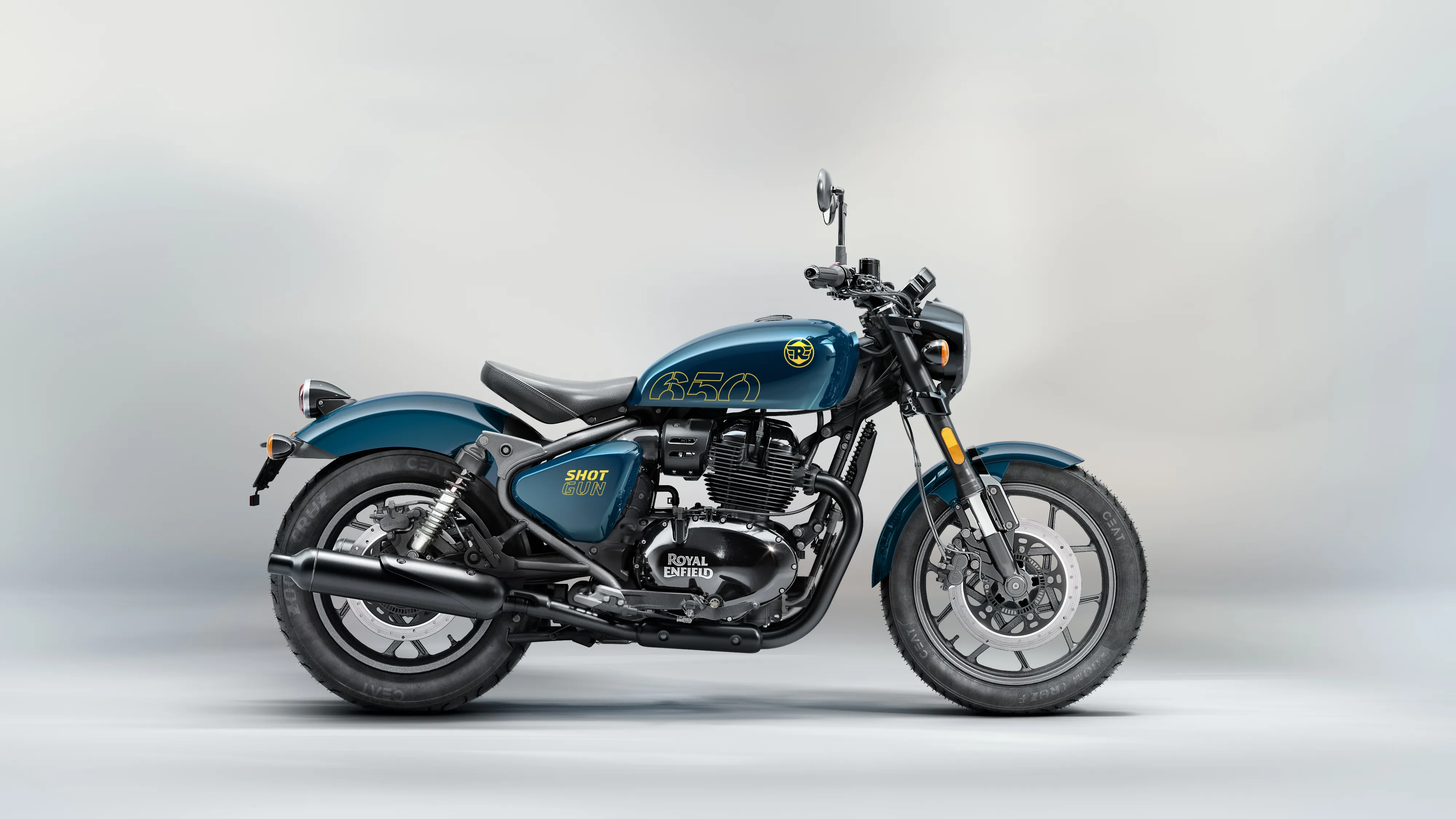 Мотоцикл Royal Enfield Shotgun 650 Plasma Blue от мотосалона Мото-Тайм